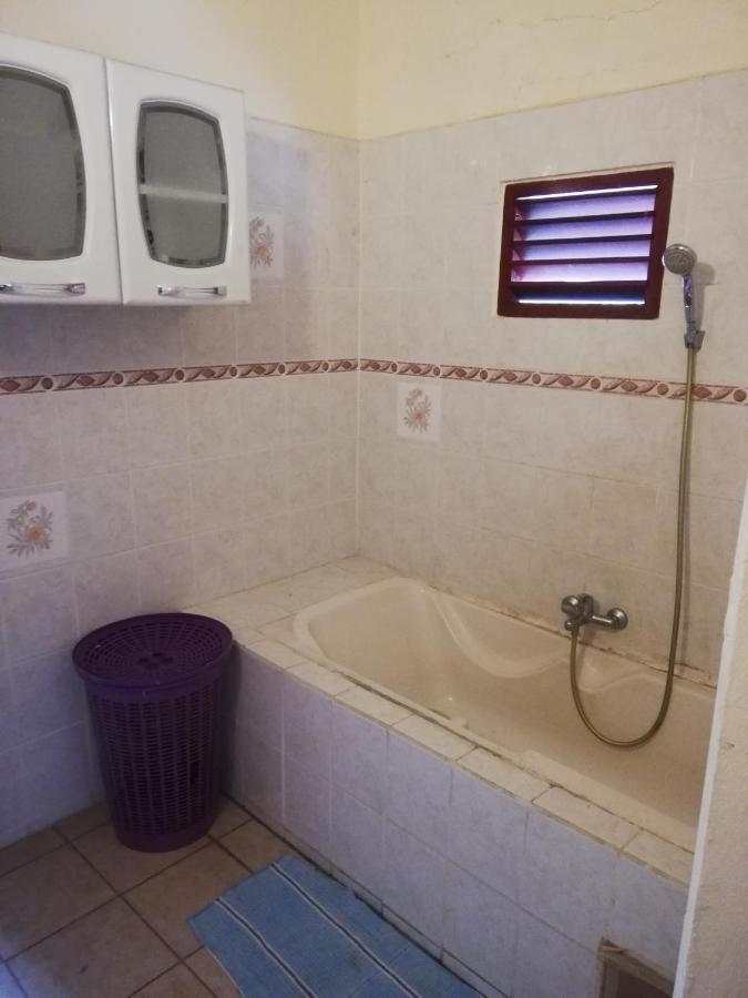 Appartement Avec Vue Sur Mer Bouillante Esterno foto